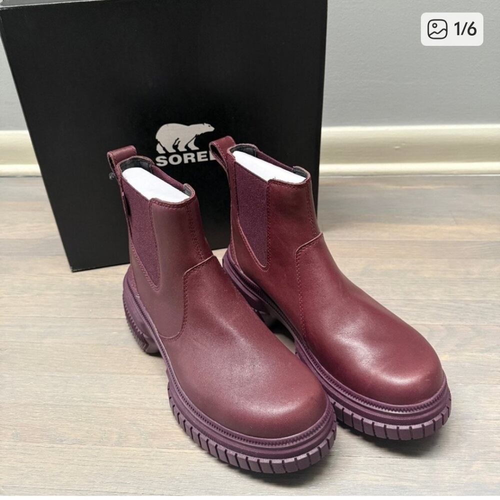Sorel Women's Winter Boots in Burgundy